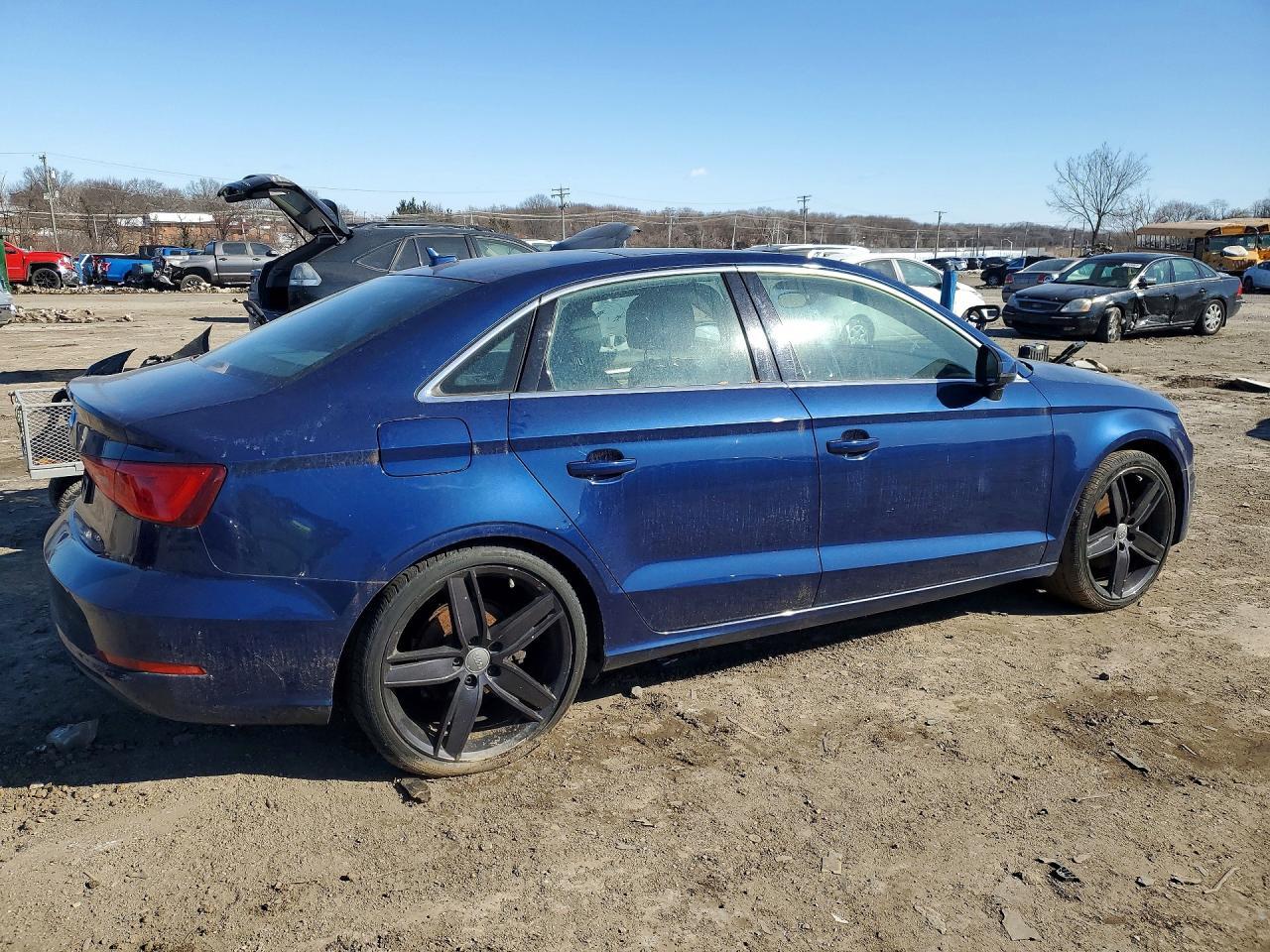 2015 Audi A3 Premium Plus - Фото 3
