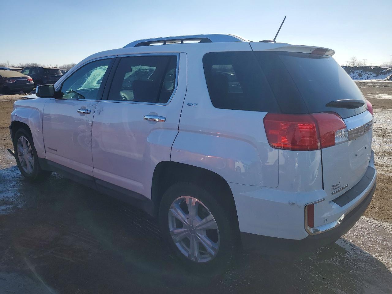 2016 GMC Terrain Slt - Image 2