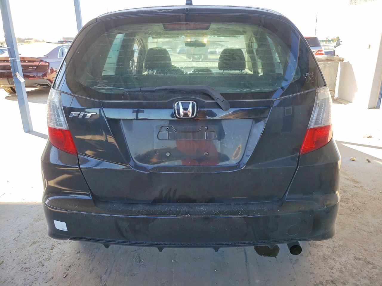 2011 Honda Fit - Фото 6