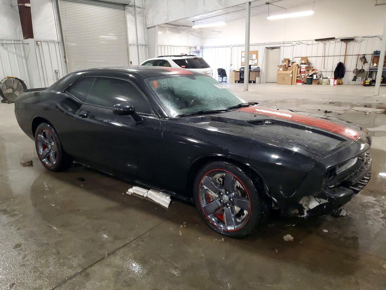 2014 Dodge Challenger Sxt - Image 4