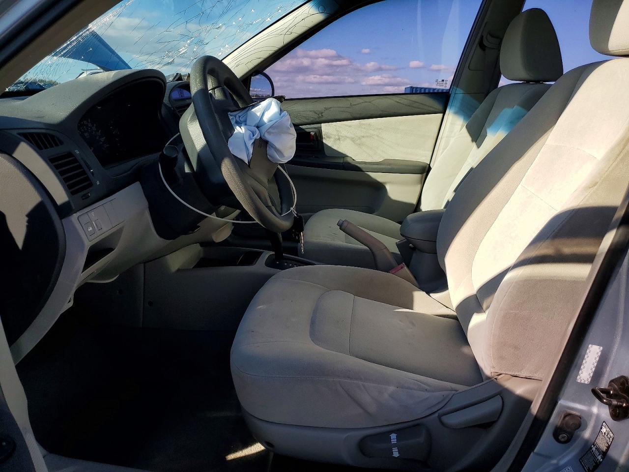 2005 Kia Spectra Lx - Фото 7