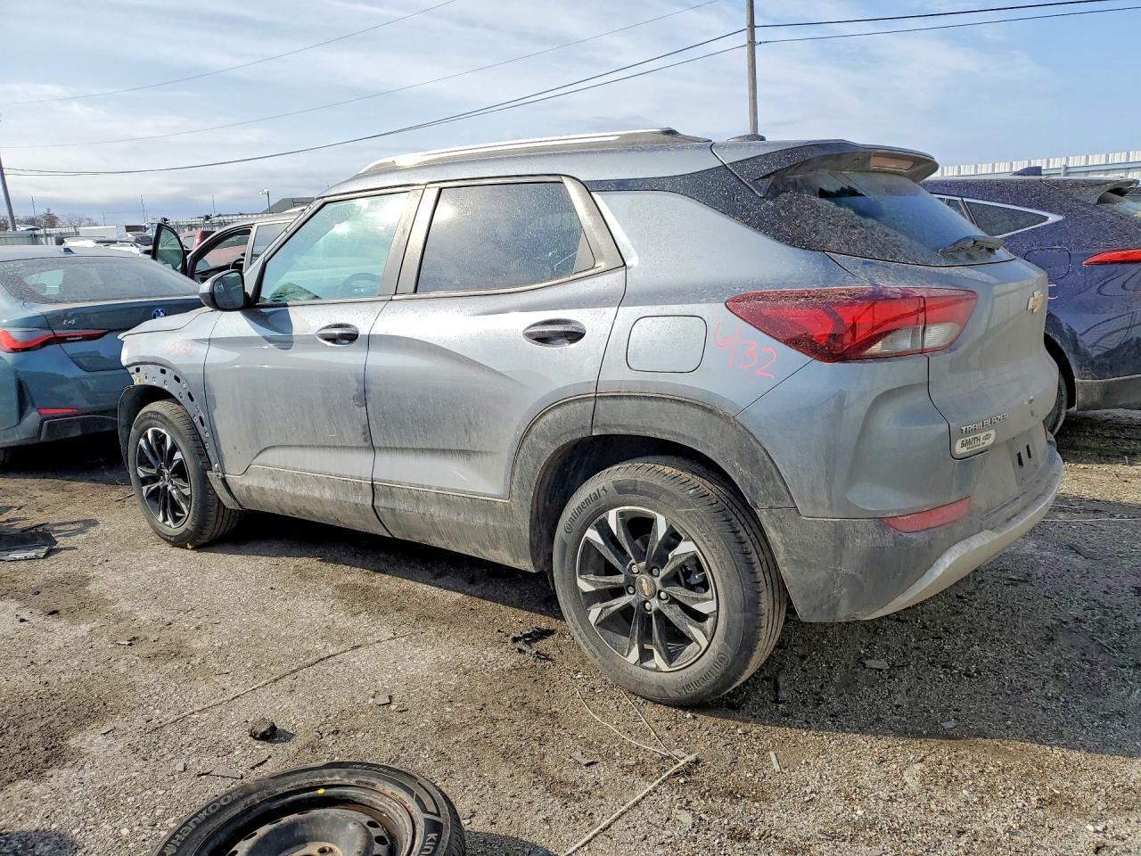2022 Chevrolet Trailblazer Lt - Image 2