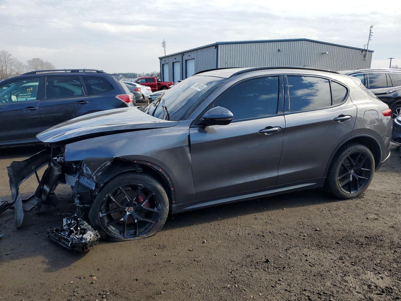 2019 Alfa Romeo Stelvio Ti