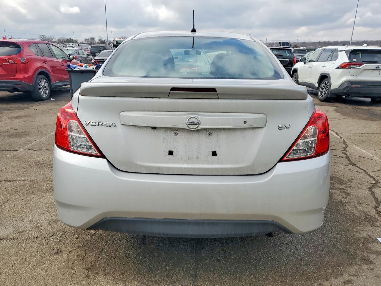 2019 Nissan Versa Sv - Фото 6