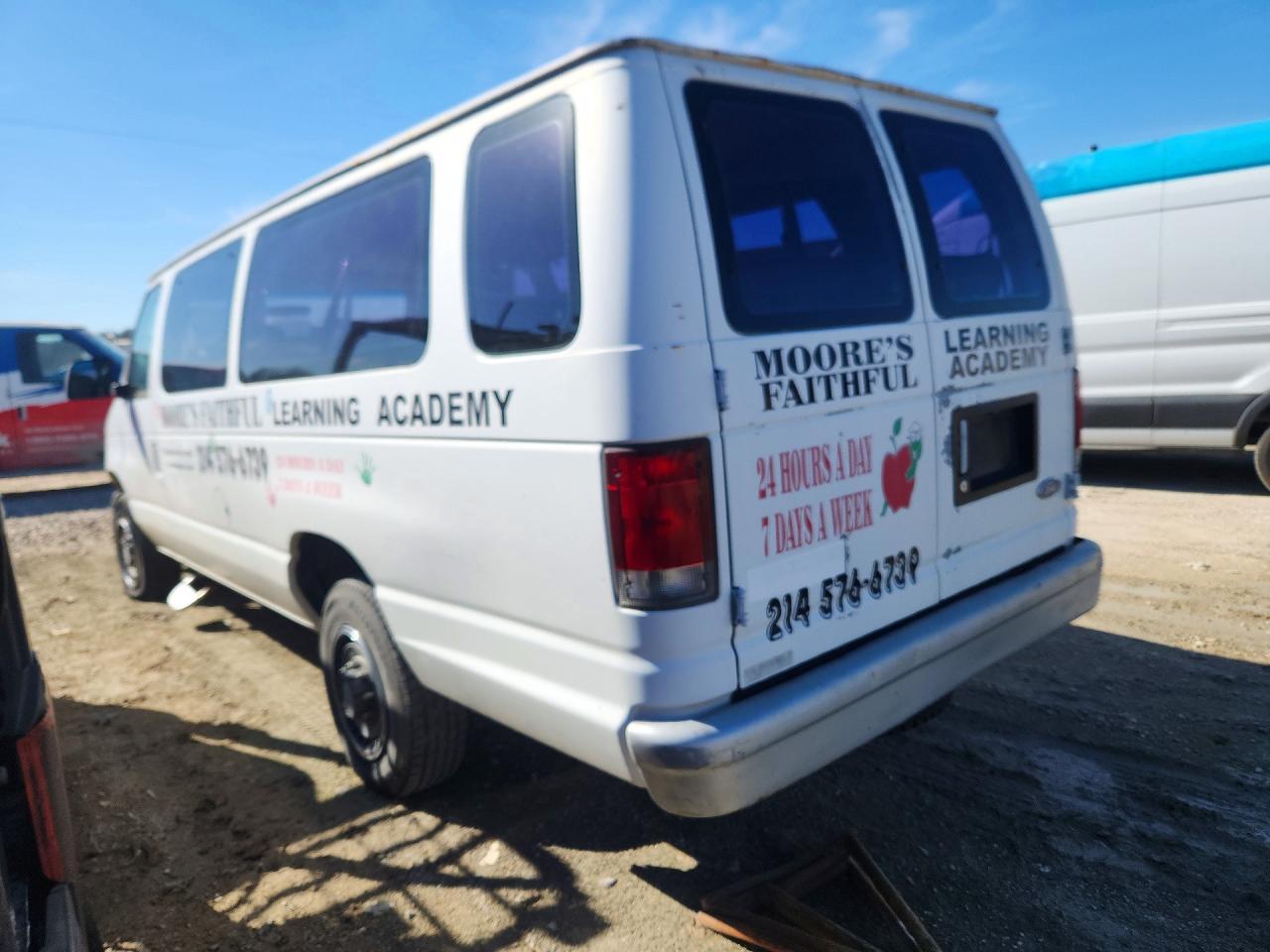 1997 Ford Econoline E350 Super Duty - Фото 2