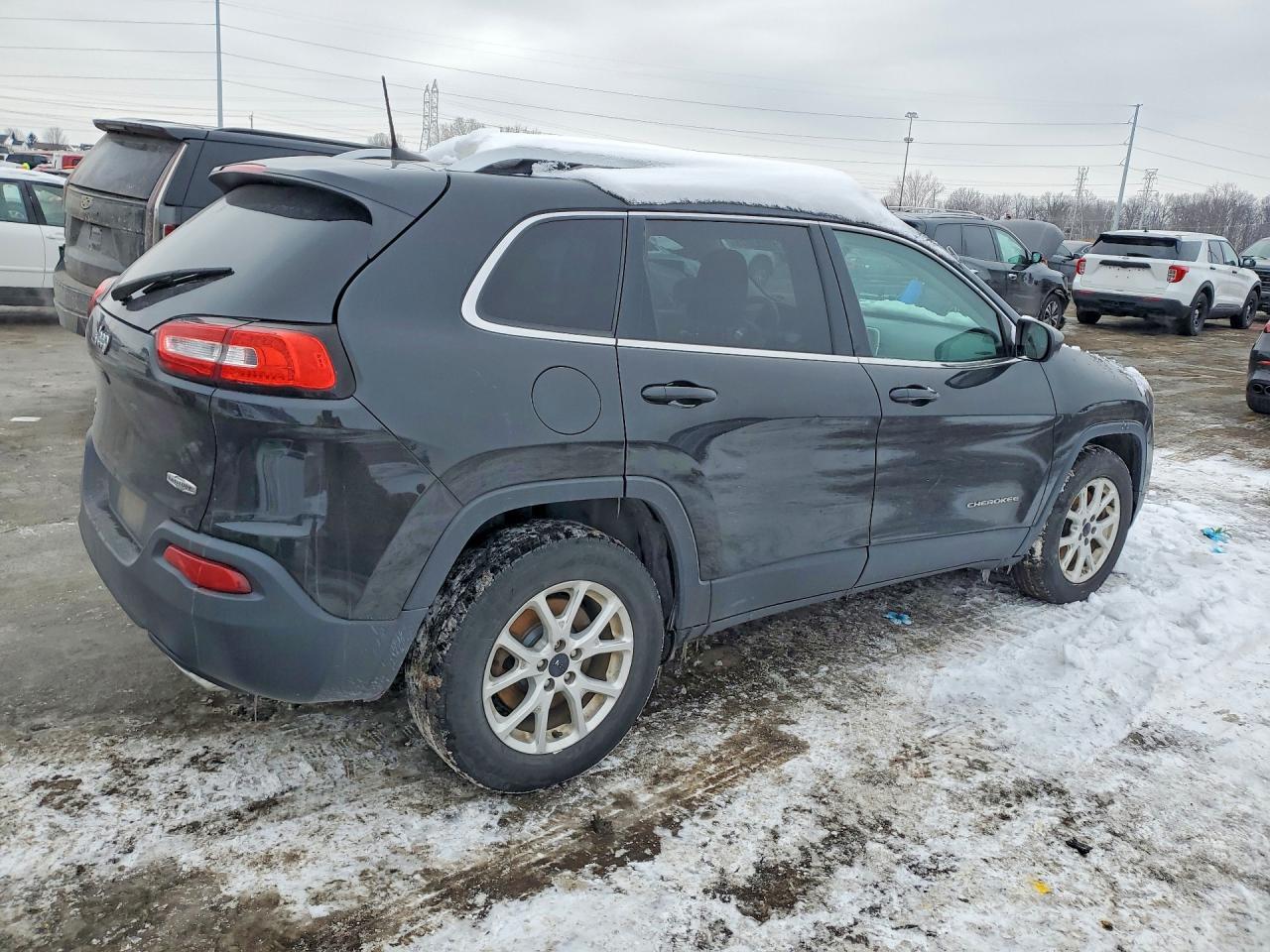 2016 Jeep Cherokee Latitude - Фото 3