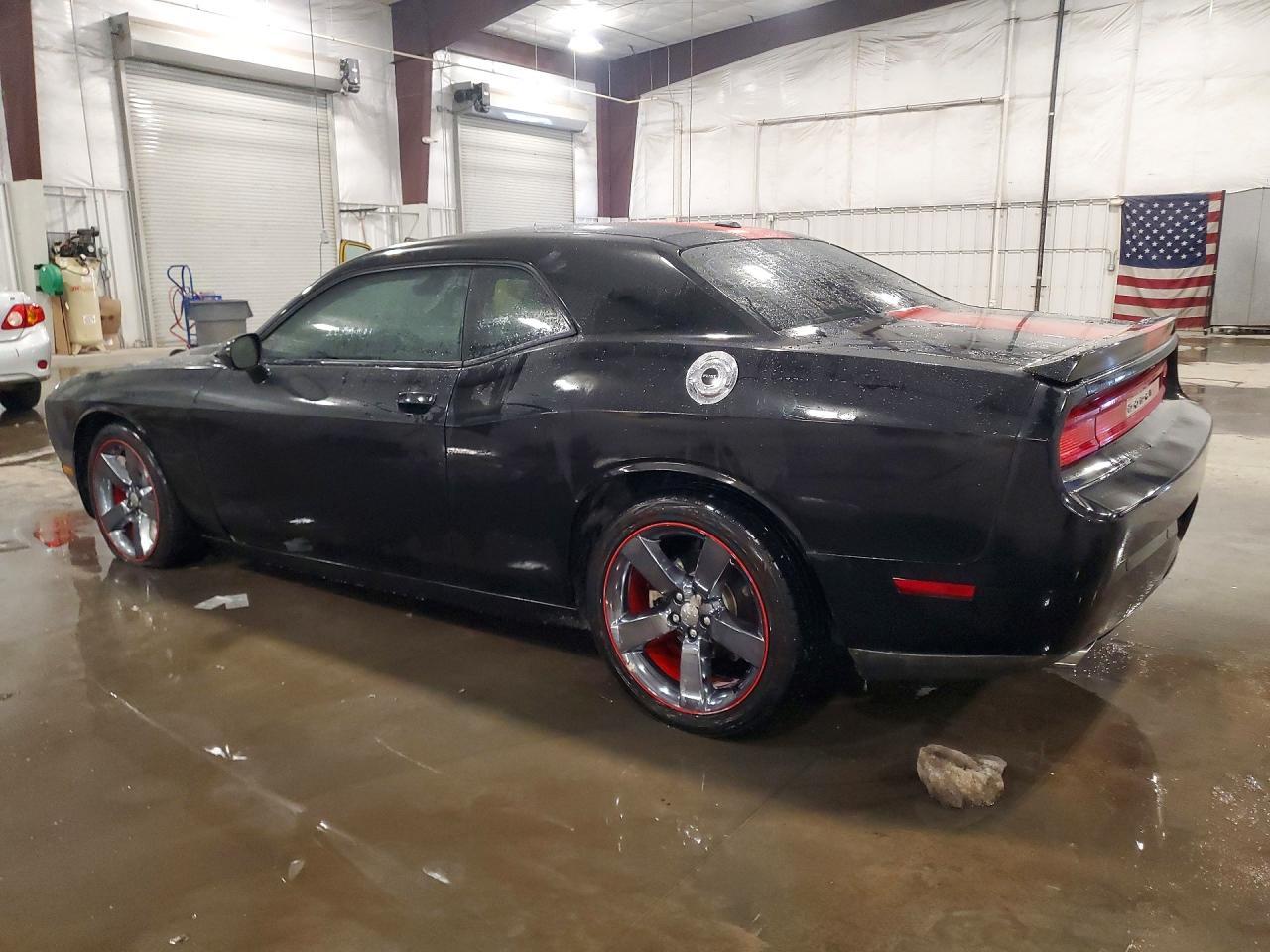 2014 Dodge Challenger Sxt - Image 2
