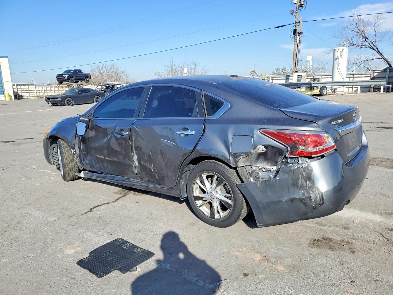 2015 Nissan Altima 2.5 - Image 2
