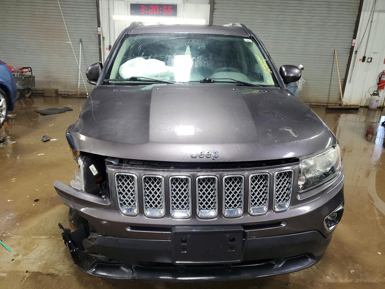 2015 Jeep Compass Latitude - Фото 5