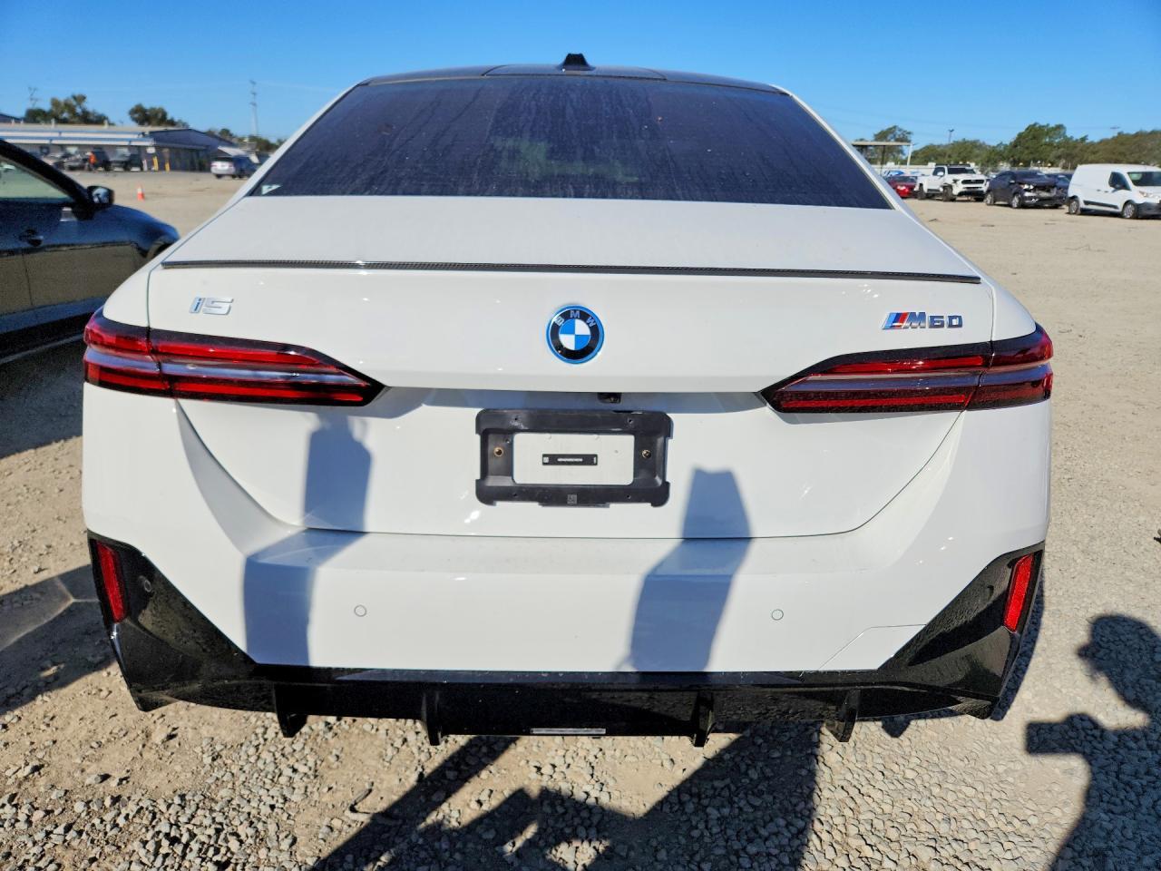 2025 BMW I5 M60 - Фото 6
