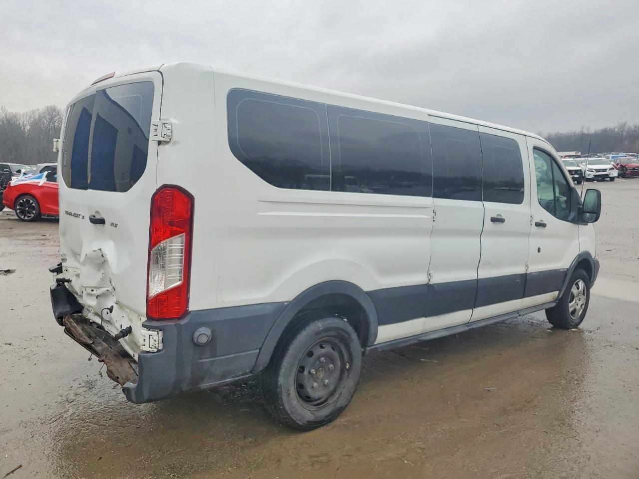2015 Ford Transit Wagon T-350 - Фото 4
