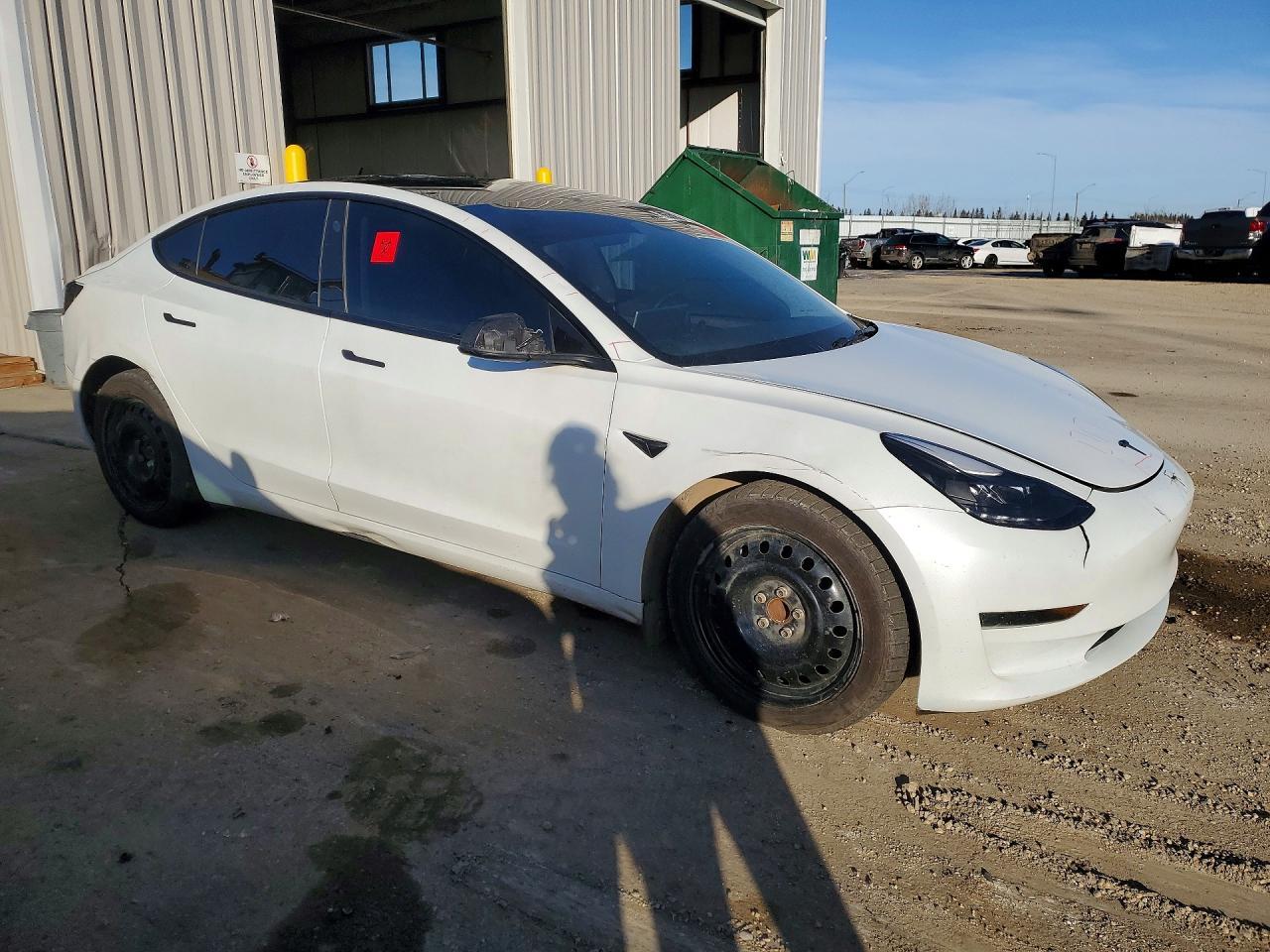 2023 Tesla Model 3 - Image 4