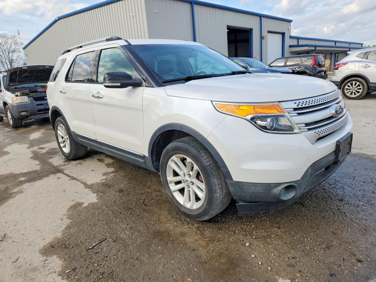 2015 Ford Explorer Xlt - Фото 4