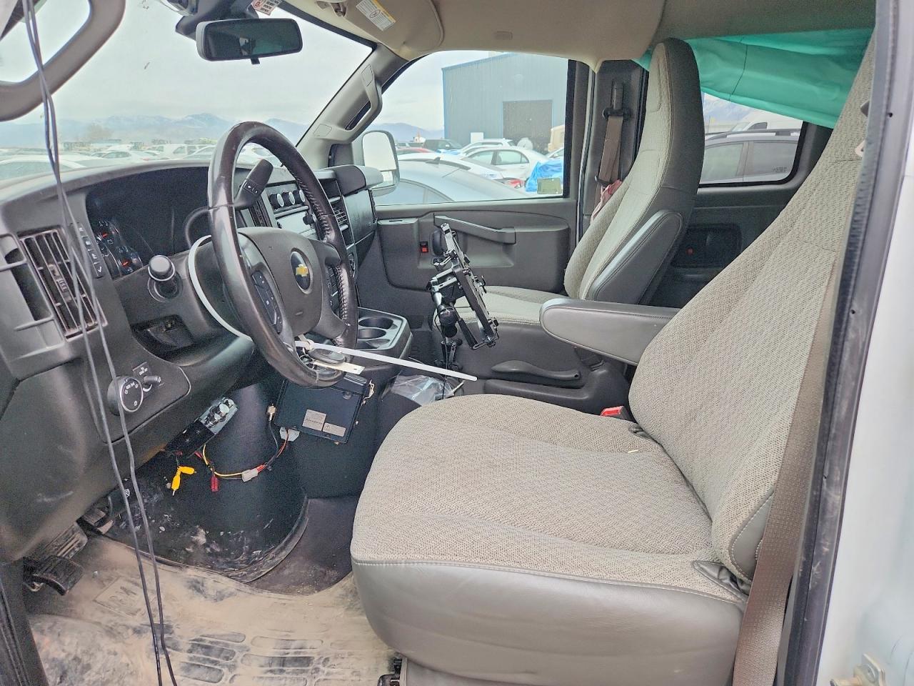 2020 Chevrolet Express G3500 Lt - Фото 7