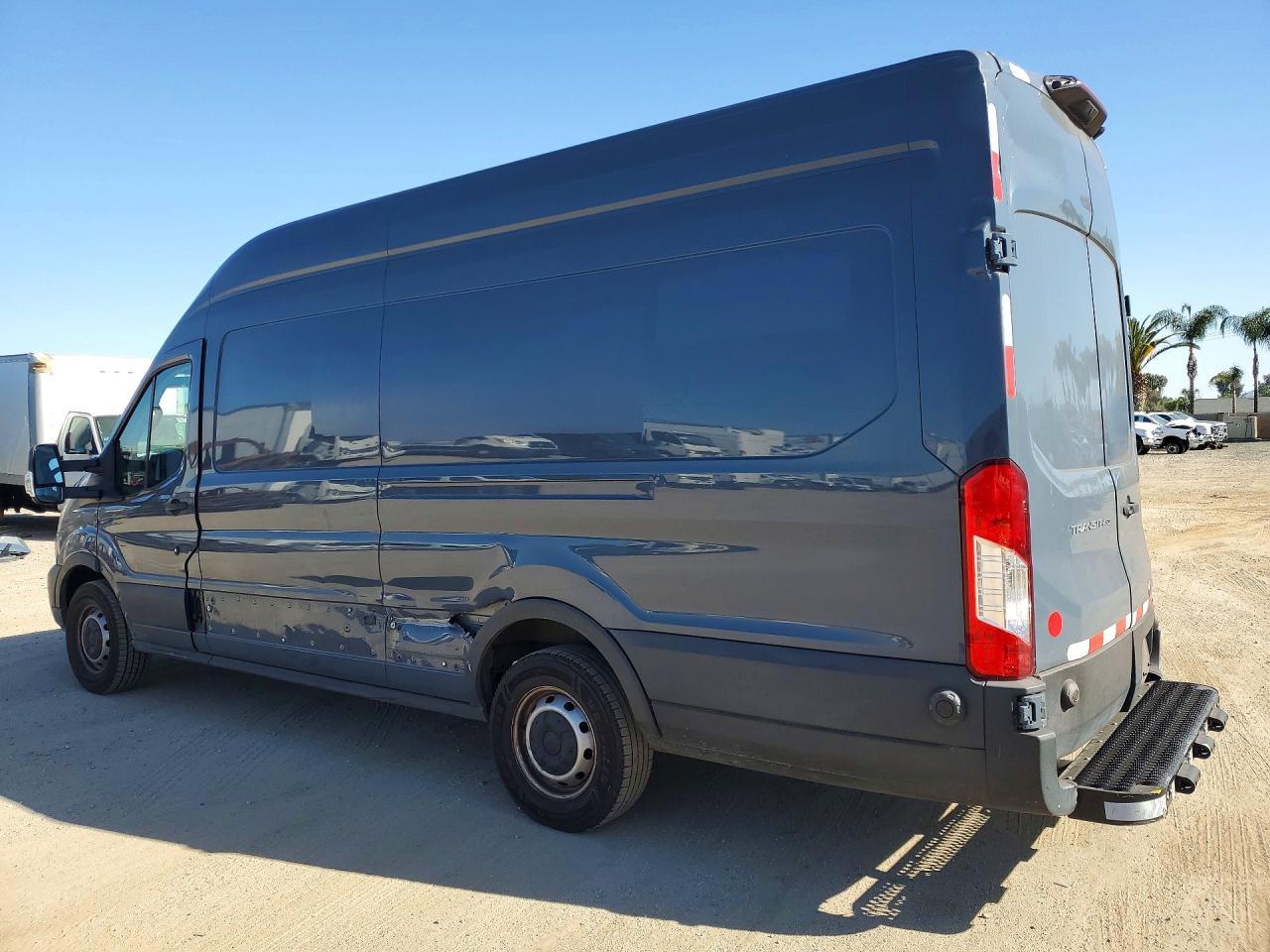 2021 Ford Transit T-250 Cargo ** R & D * Pri Fleet ** - Фото 2