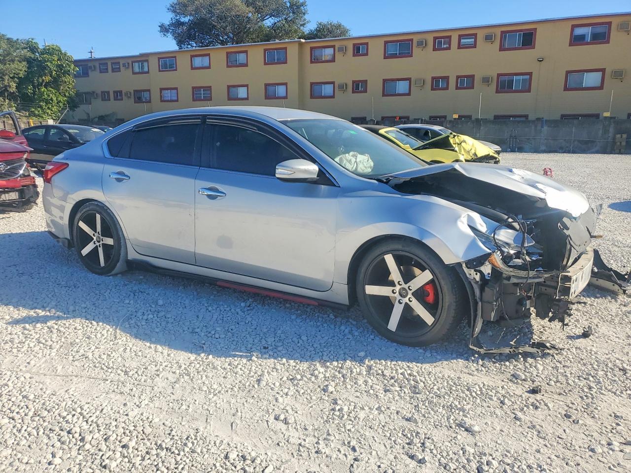 2018 Nissan Altima 2.5 Sl - Image 4