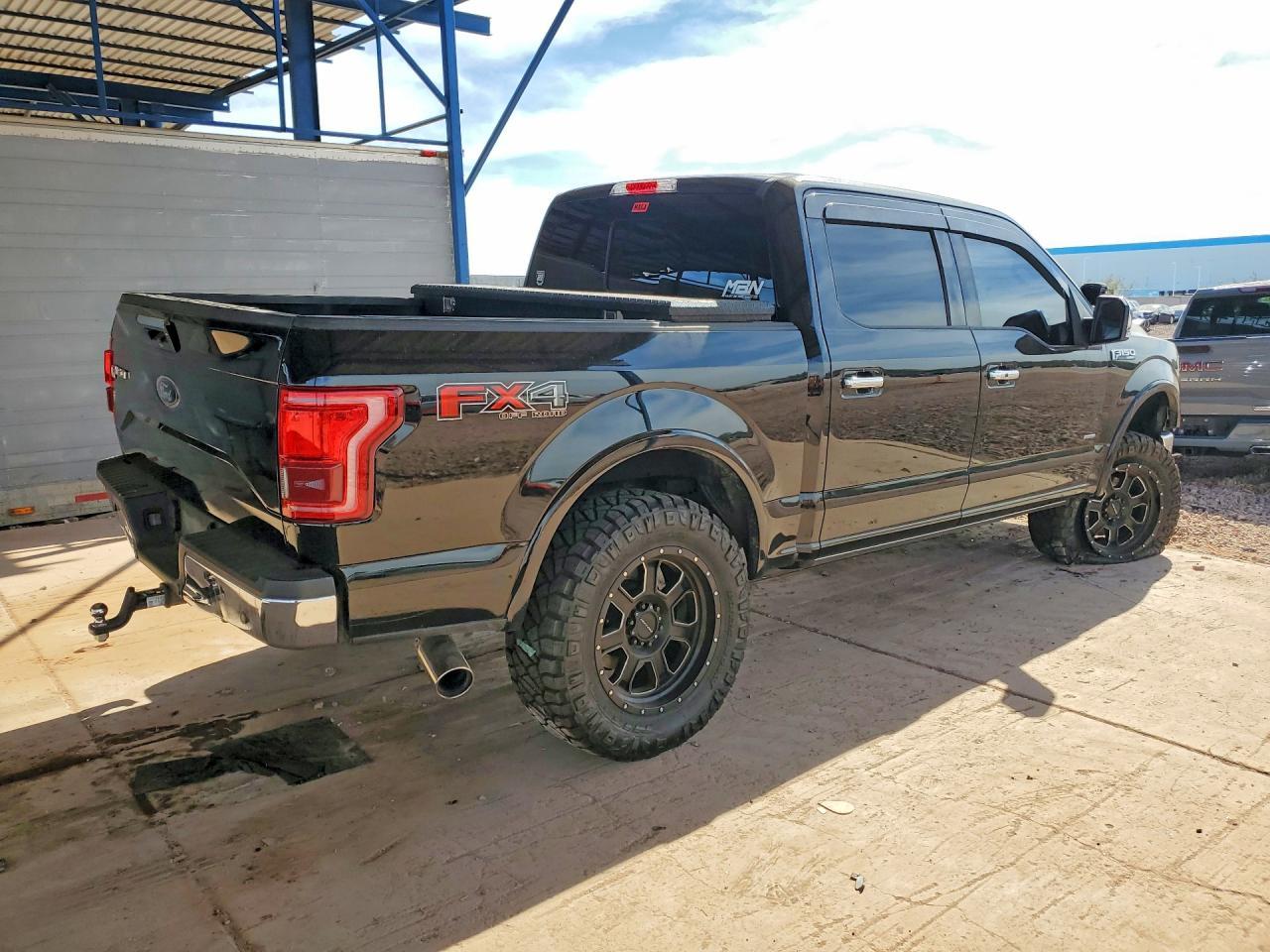 2017 Ford F150 Supercrew - Фото 3