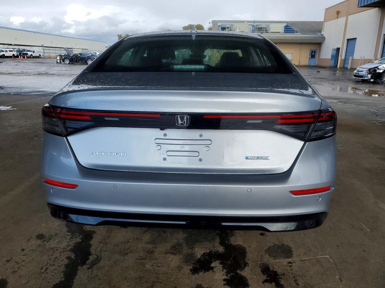 2025 Honda Accord Hybrid Exl - Image 6