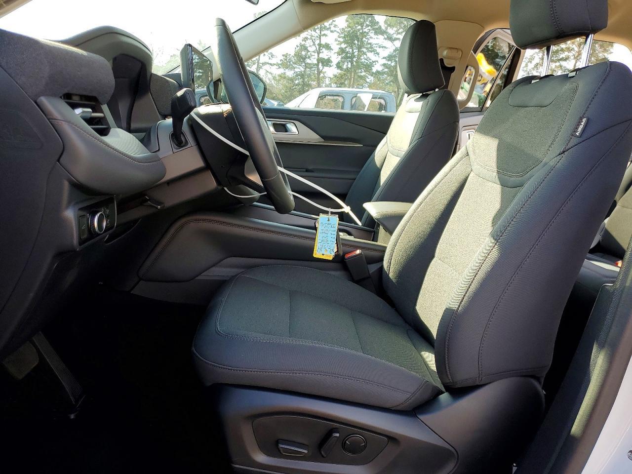 2025 Ford Explorer Active - Фото 7