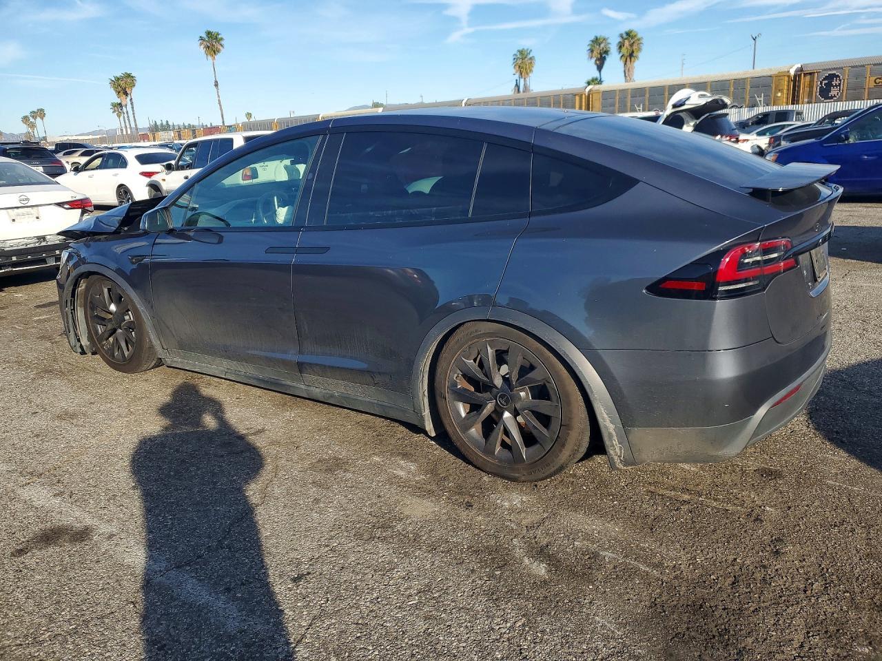 2023 Tesla Model X - Image 2