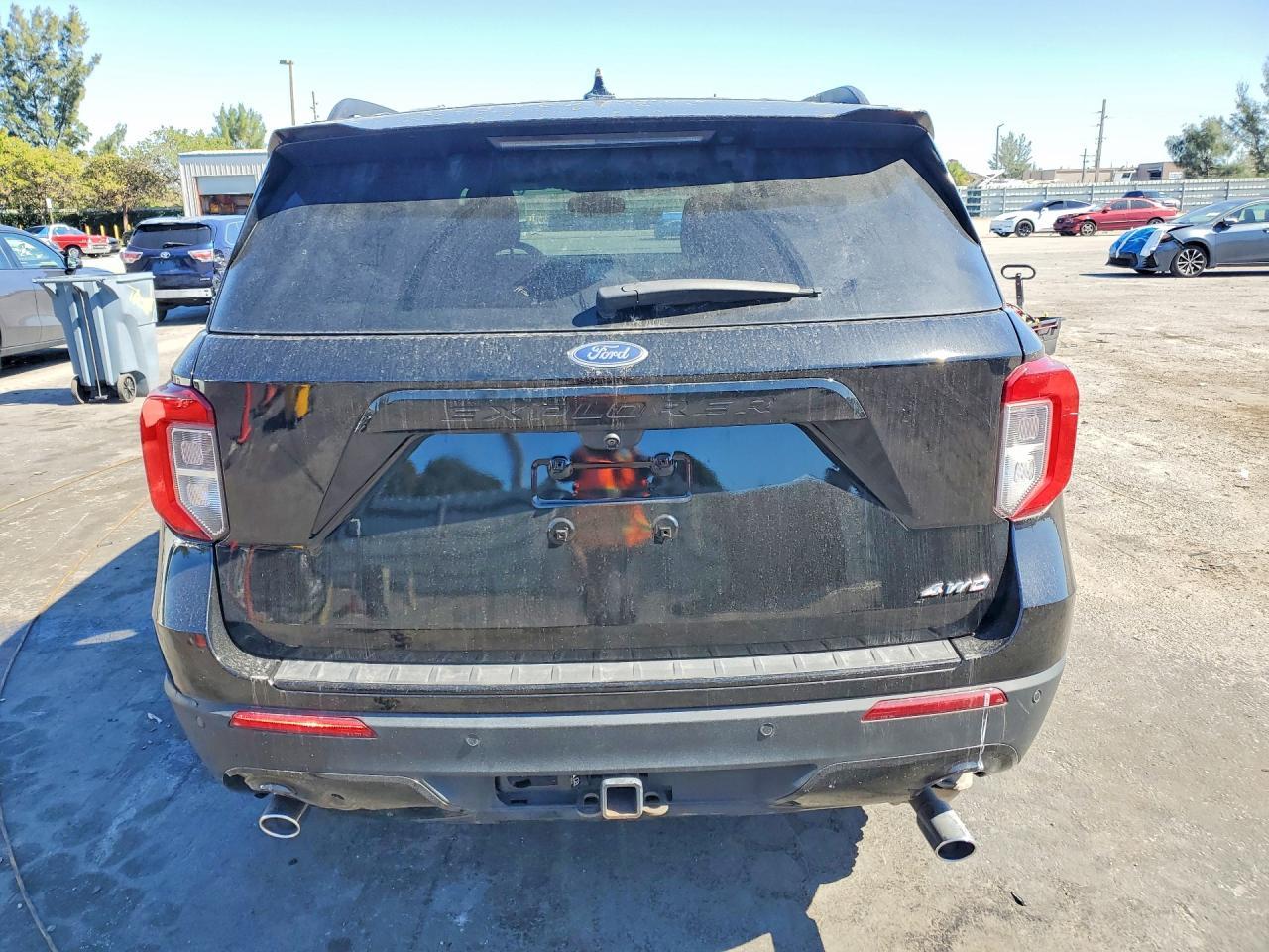 2022 Ford Explorer St-Line - Фото 6