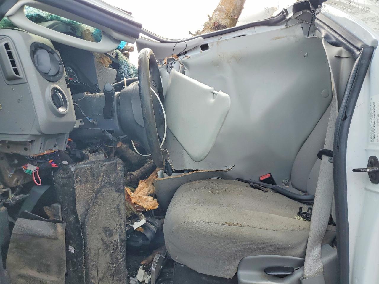 2016 Ford E350 Delivery Truck - Image 7