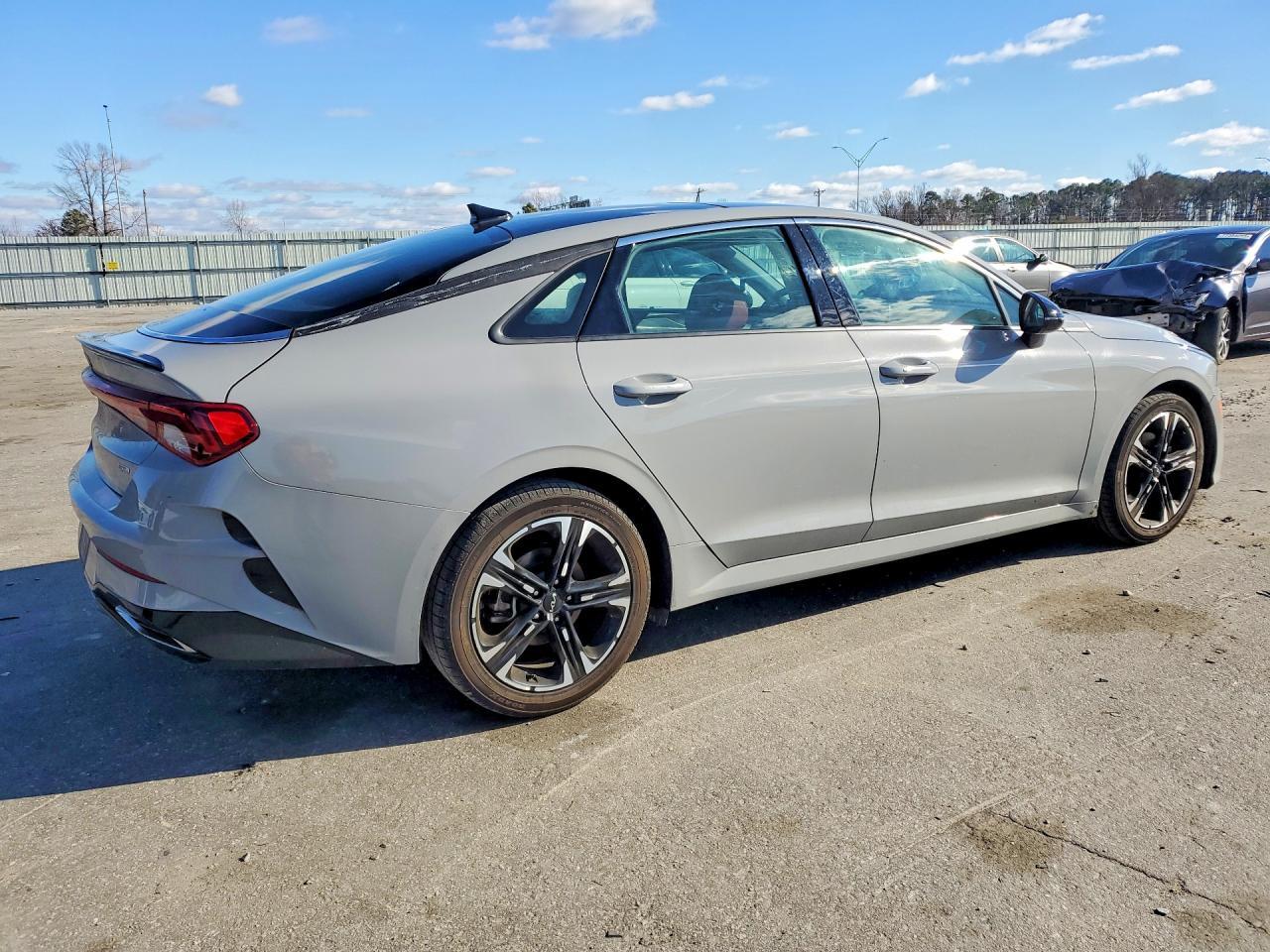 2024 Kia K5 Gt Line - Фото 3