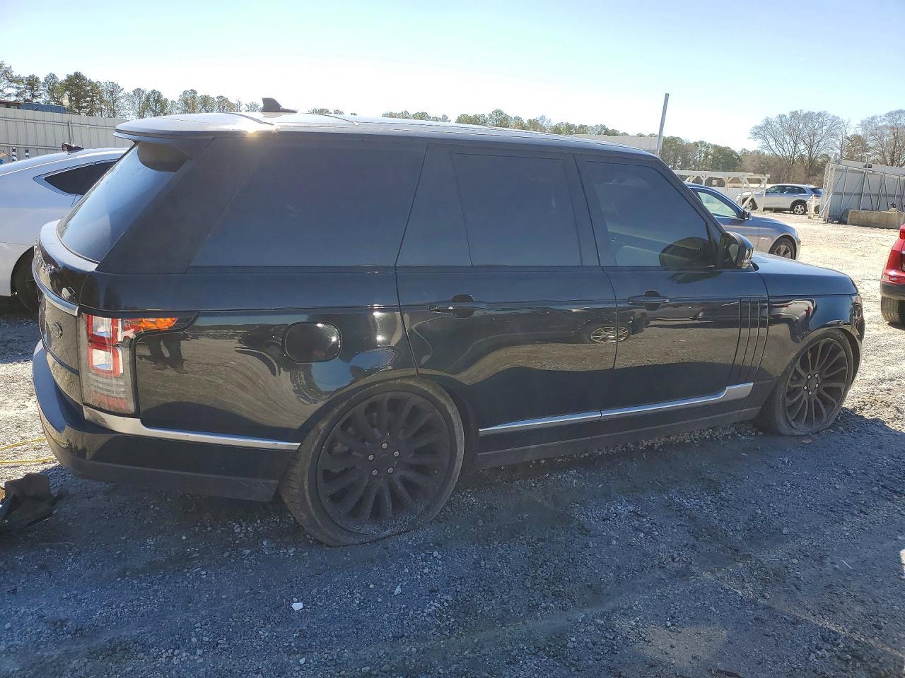2016 Land Rover Range Rover Supercharged - Image 3
