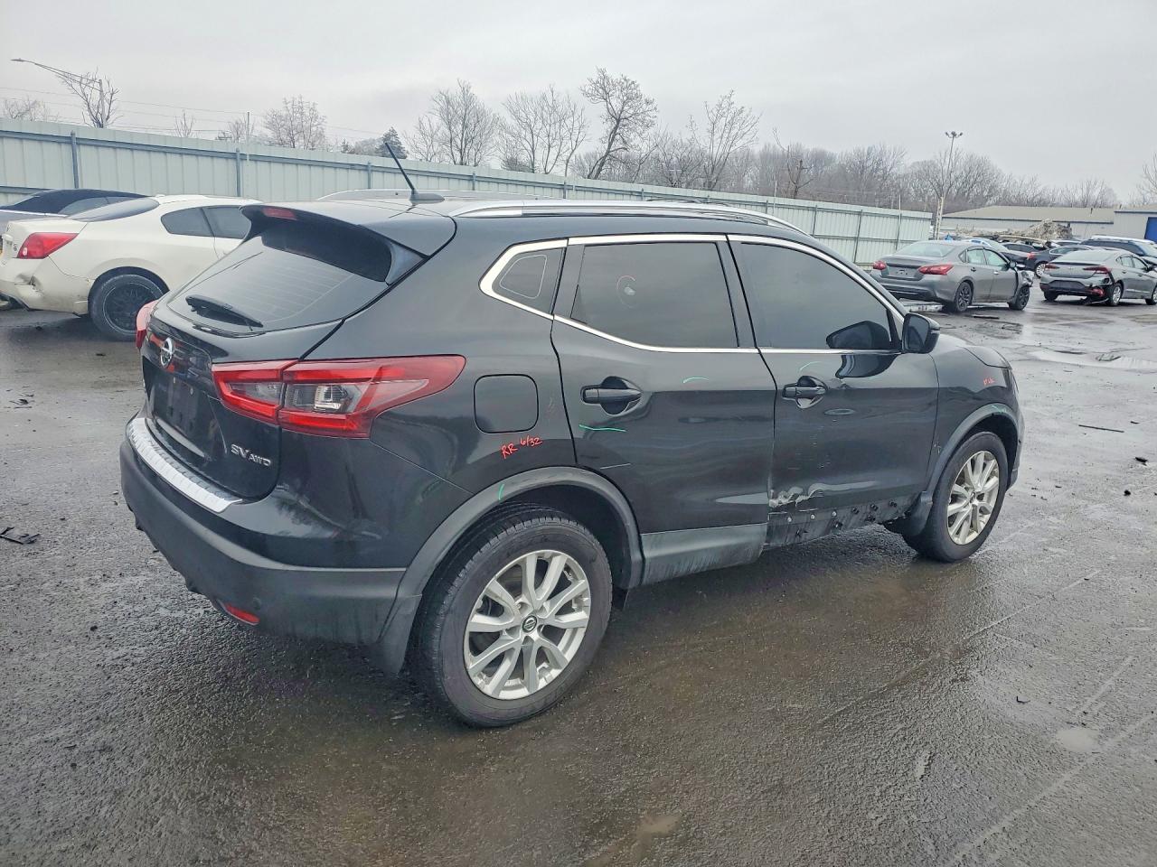 2020 Nissan Rogue Sport S - Фото 3