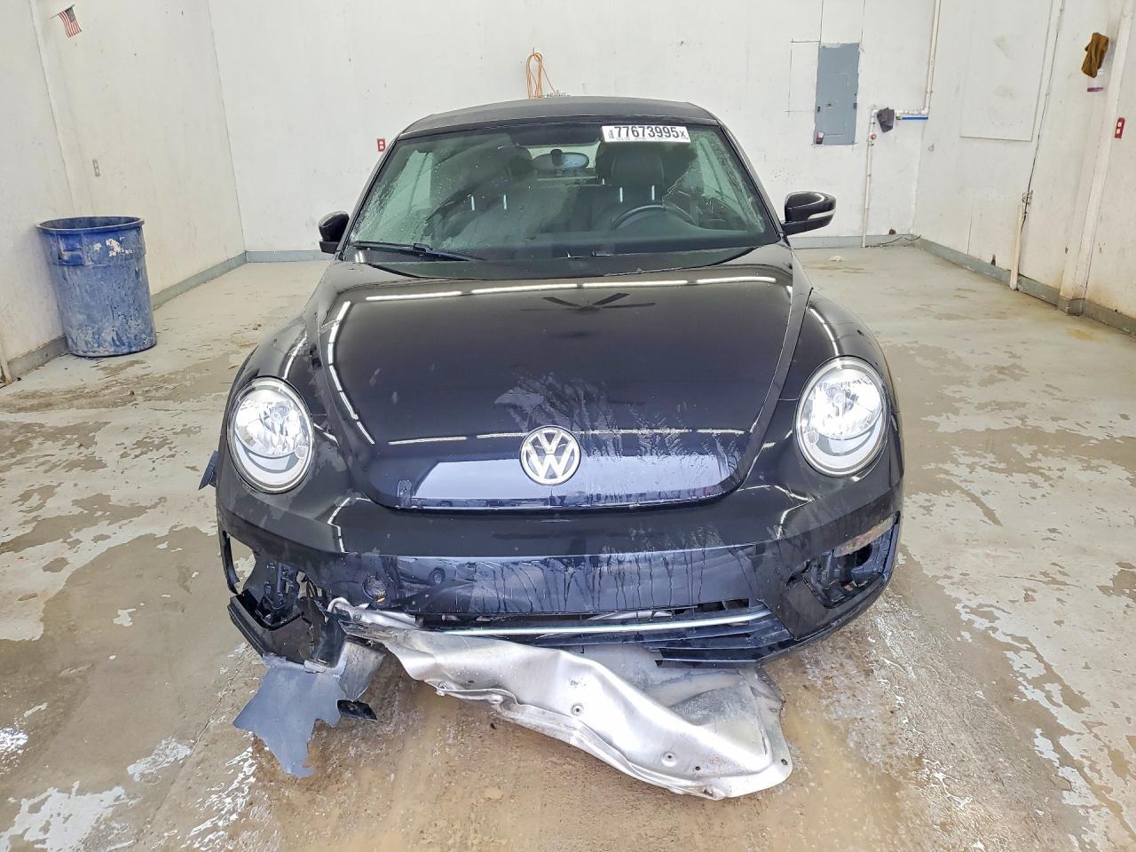 2018 Volkswagen Beetle S - Image 5