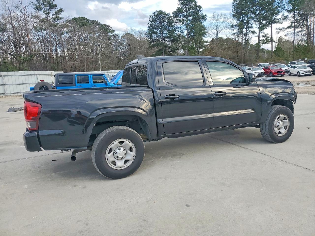 2022 Toyota Tacoma Double Cab - Фото 3