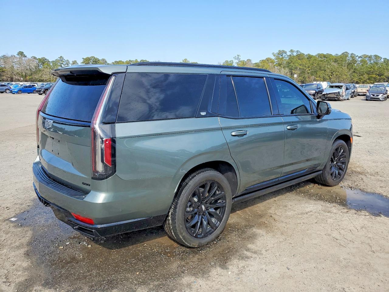 2023 Cadillac Escalade Sport Platinum - Image 3