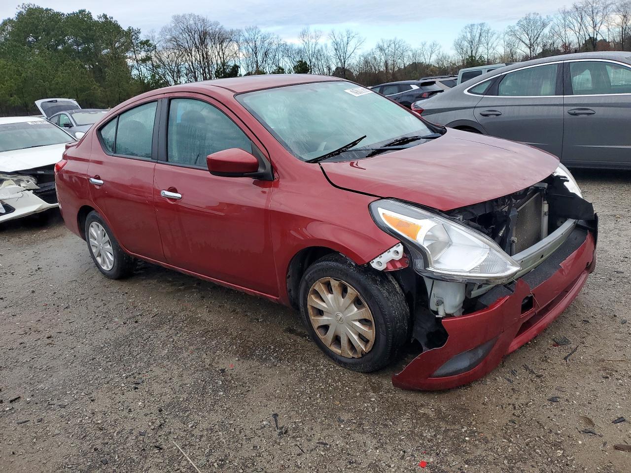 2019 Nissan Versa Sv - Фото 4