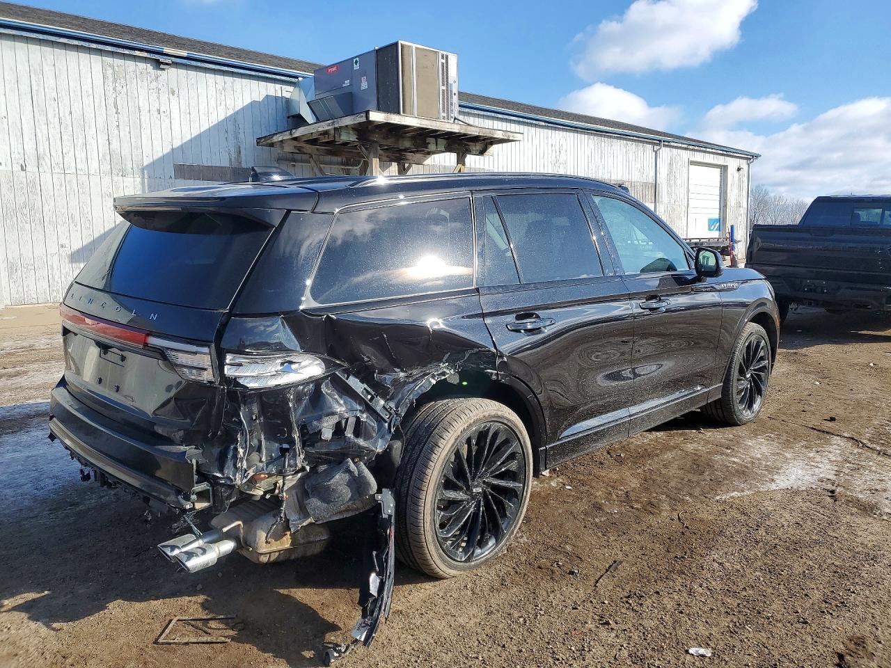 2025 Lincoln Aviator Reserve - Image 3