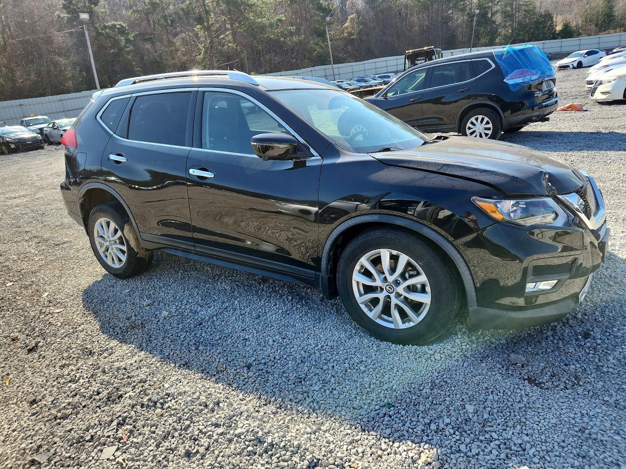 2017 Nissan Rogue S - Фото 4