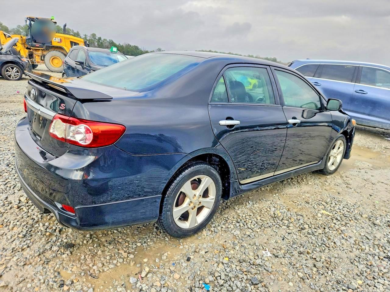 2013 Toyota Corolla S - Фото 3