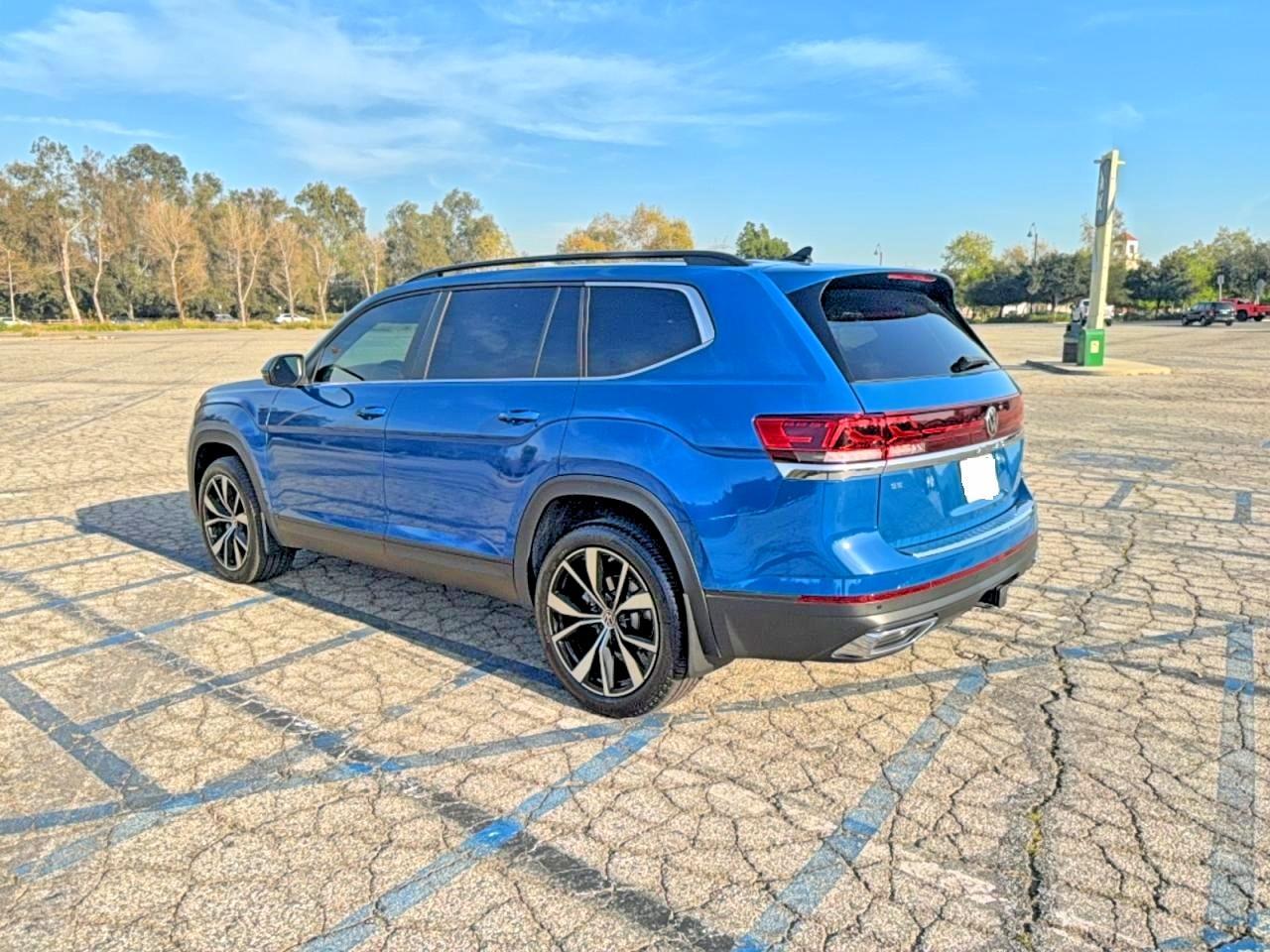 2025 Volkswagen Atlas Se - Фото 3