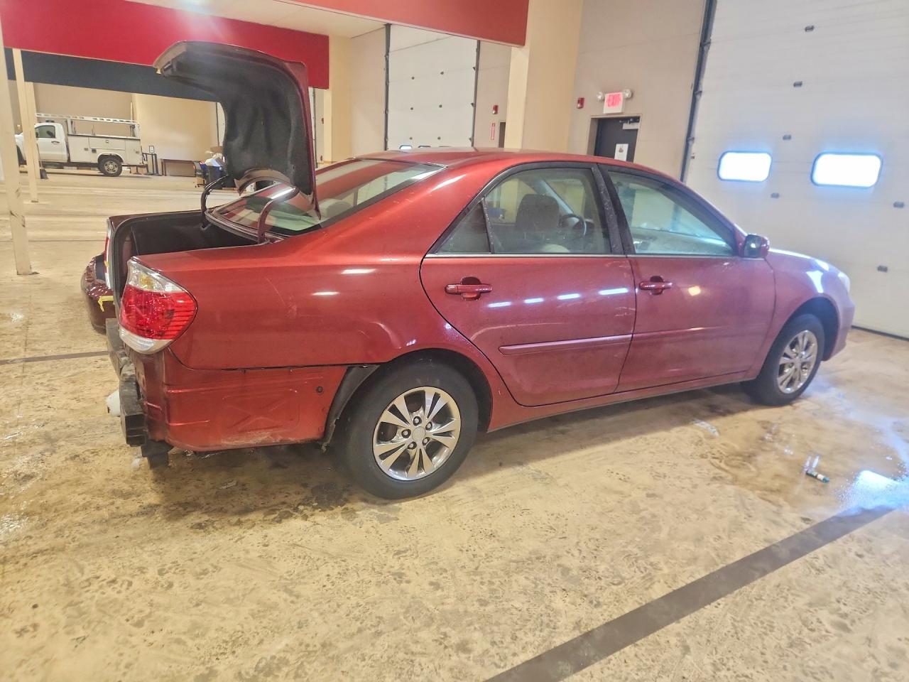 2006 Toyota Camry Le - Image 3