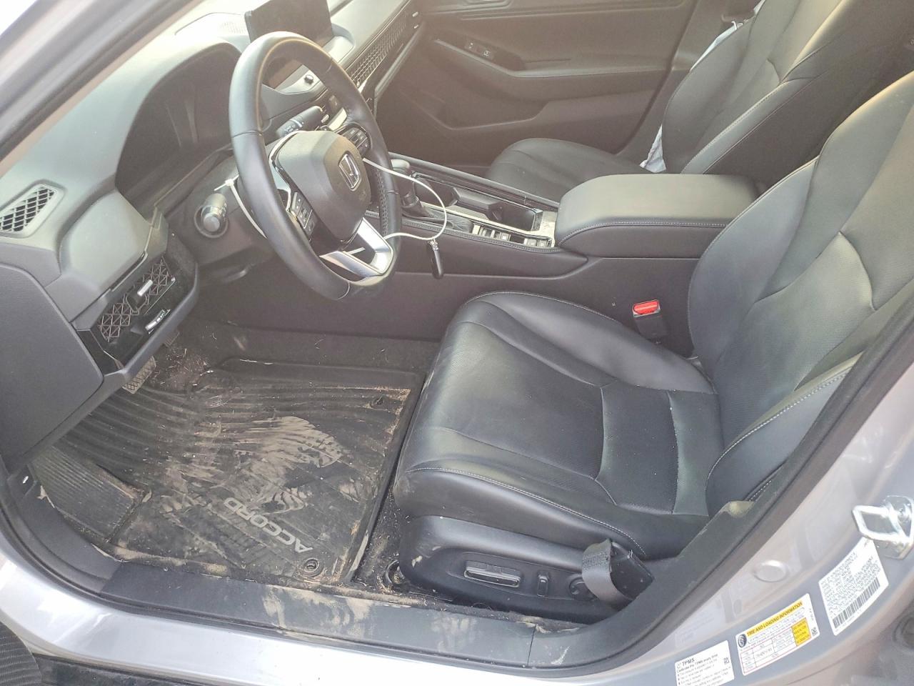 2023 Honda Accord Touring Hybrid - Image 7