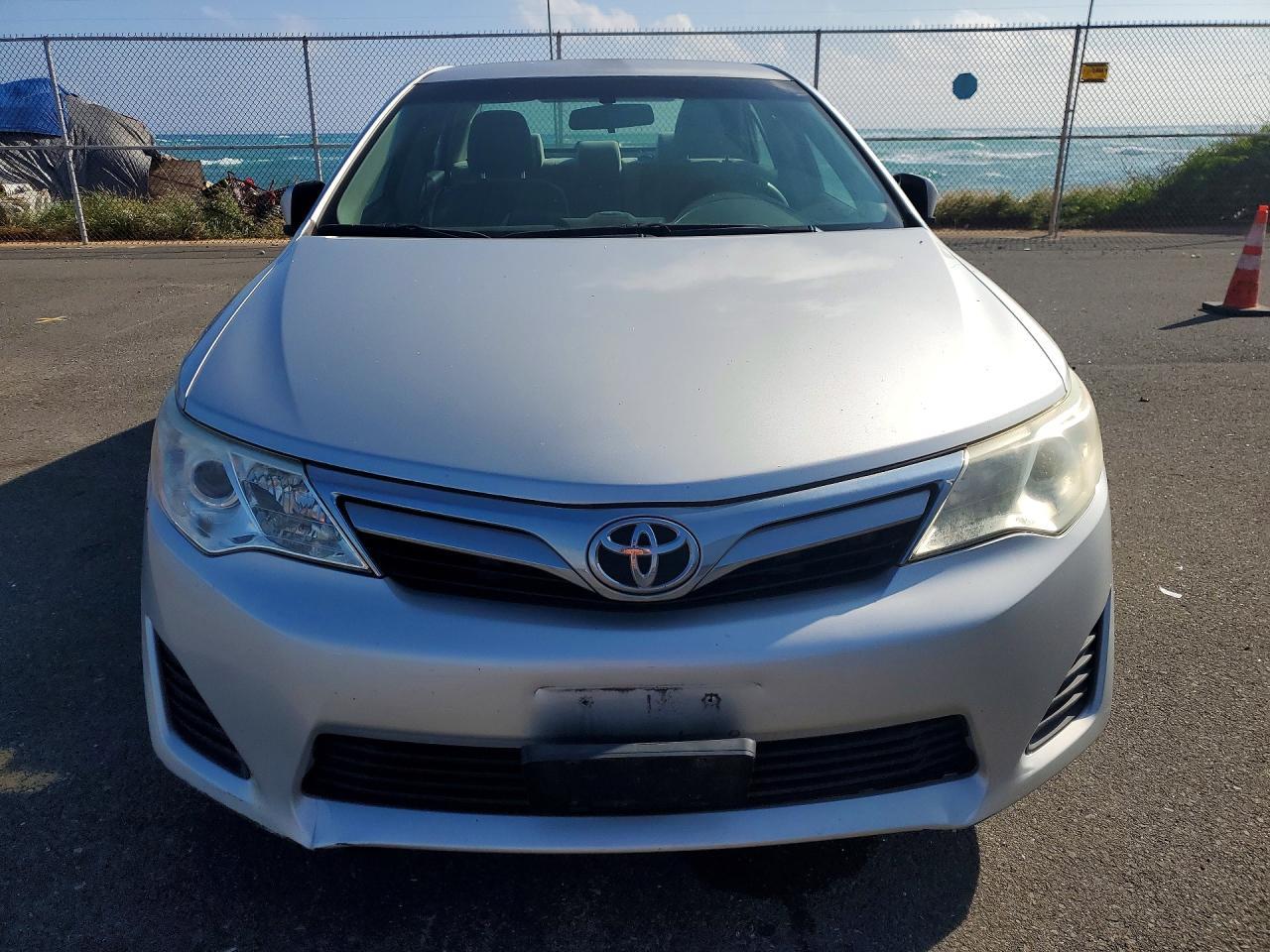 2012 Toyota Camry - Фото 5