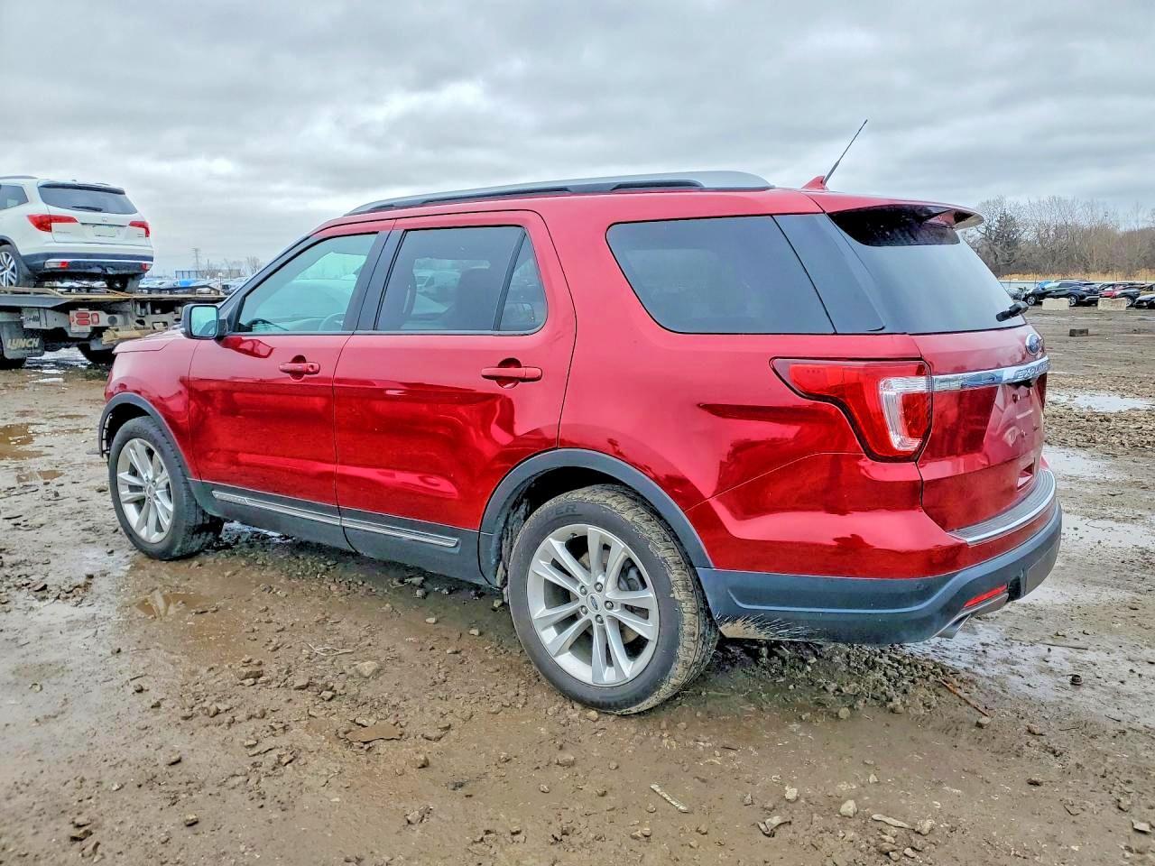 2018 Ford Explorer Xlt - Image 2