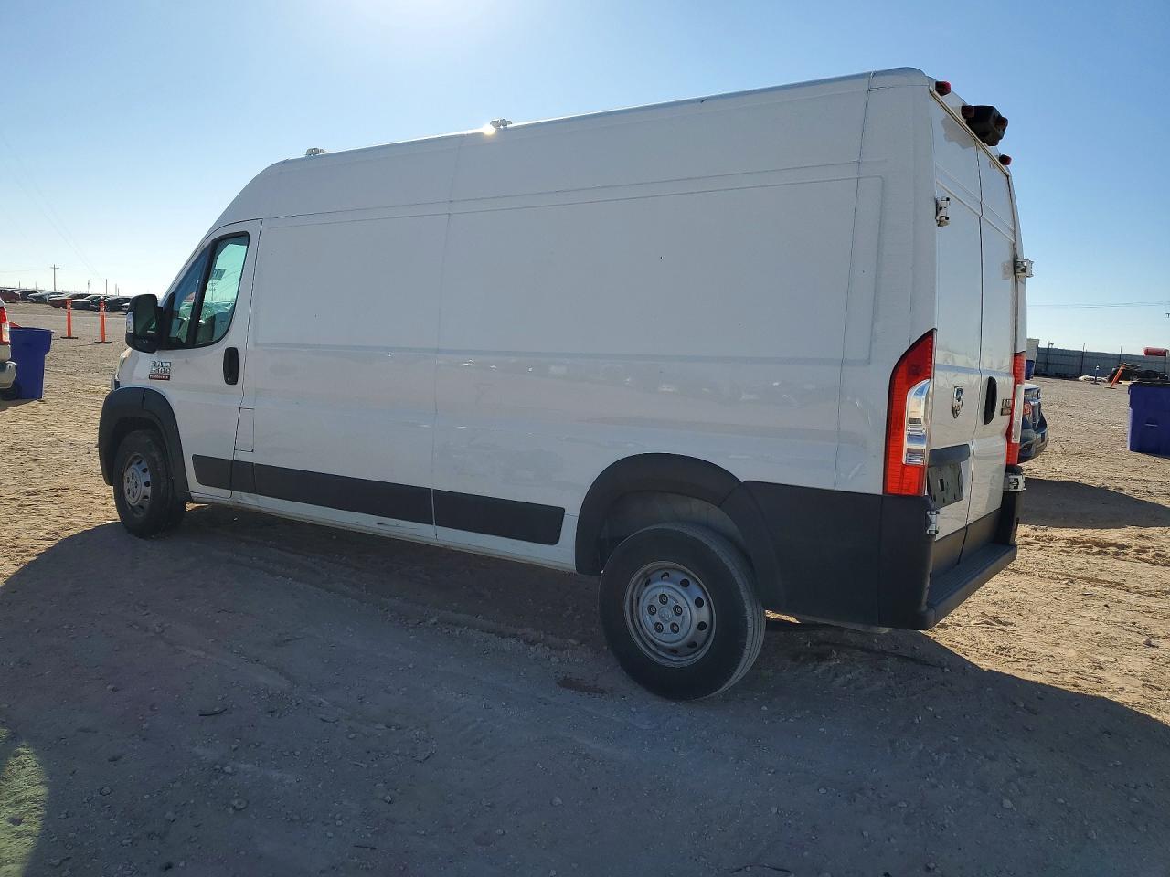 2022 Ram Promaster 3500 Utility / Service Van - Фото 2