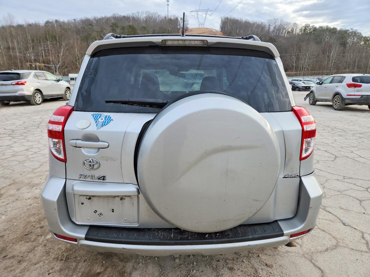 2011 Toyota Rav4 - Фото 6