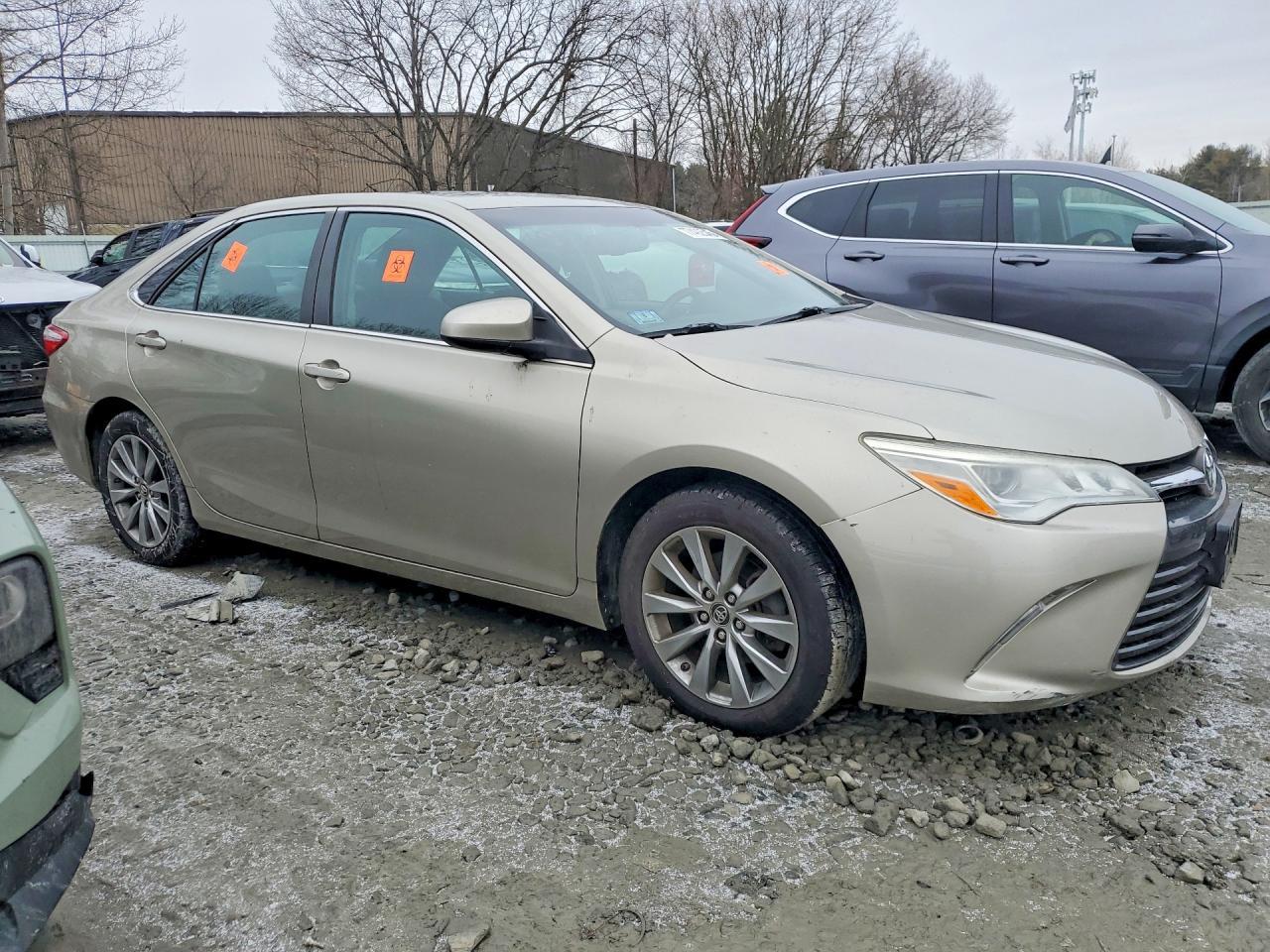 2015 Toyota Camry - Image 4