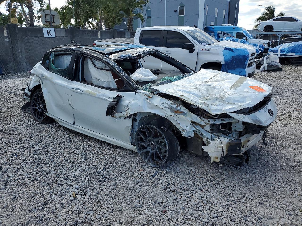 2025 Toyota Camry Xse - Фото 4