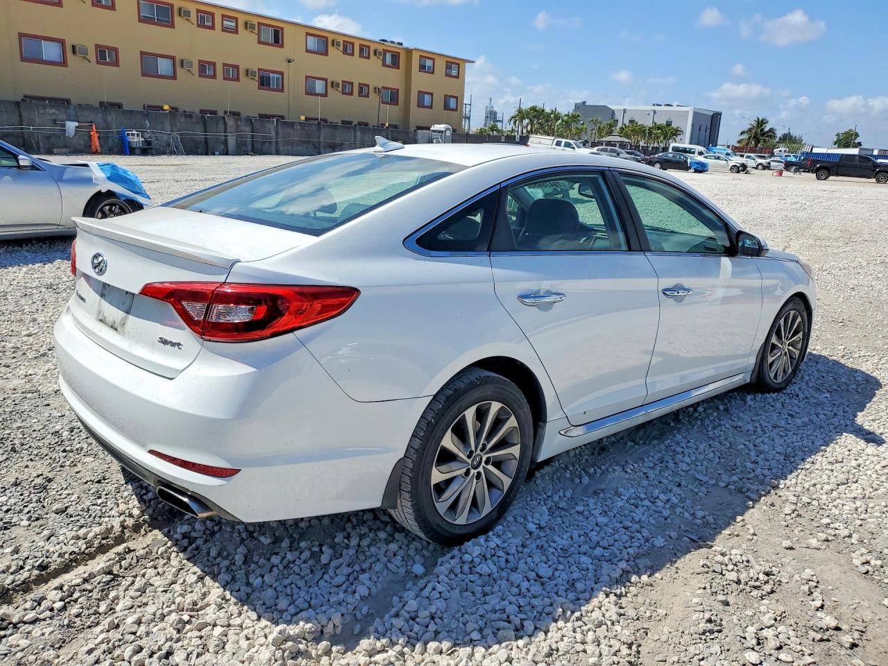2016 Hyundai Sonata Sport - Фото 3