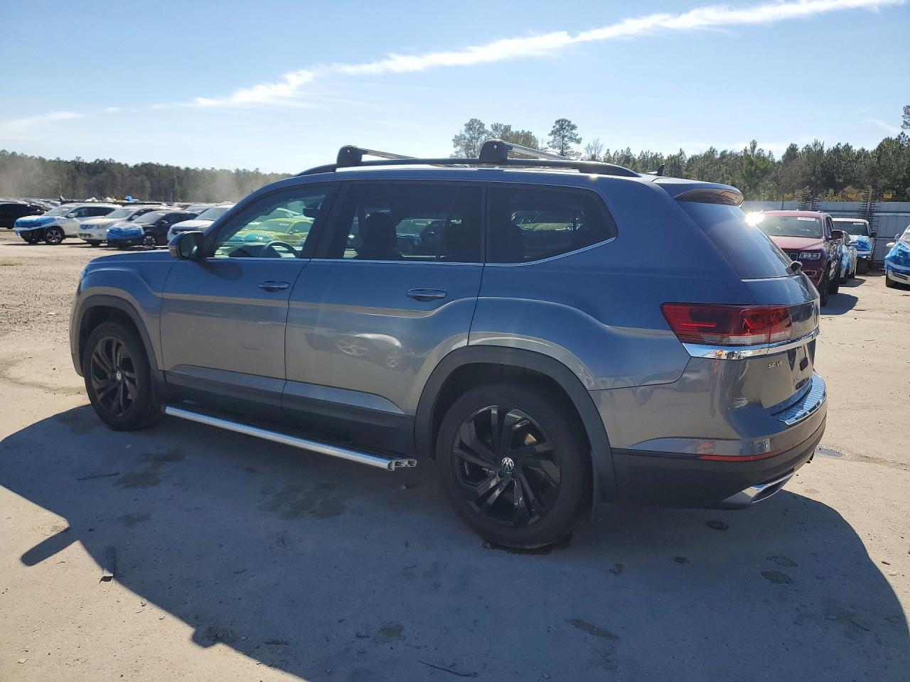 2022 Volkswagen Atlas Se - Фото 2