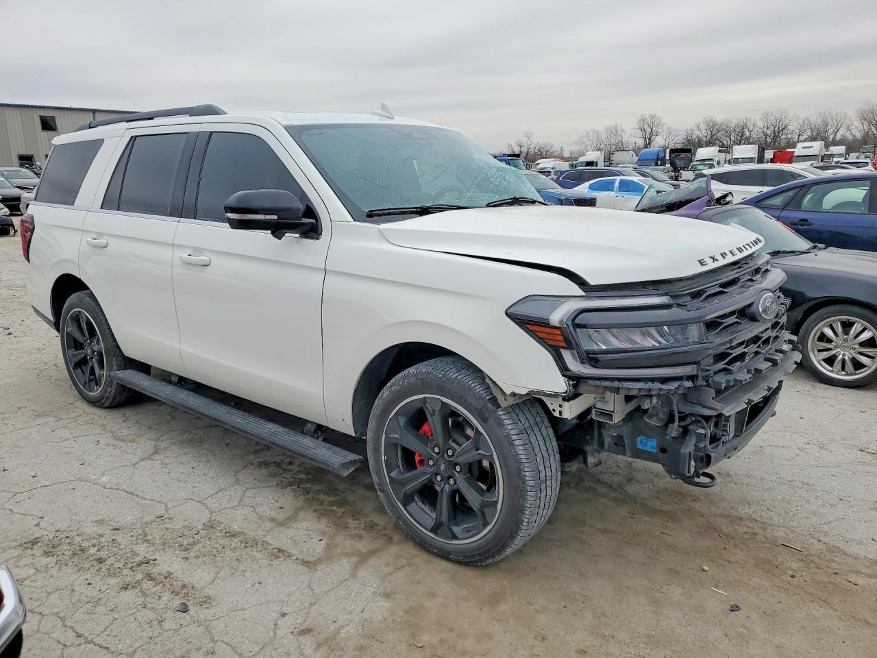 2023 Ford Expedition Limited - Image 4