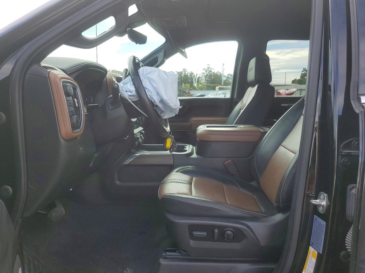 2022 Chevrolet Silverado K3500 High Country - Фото 7