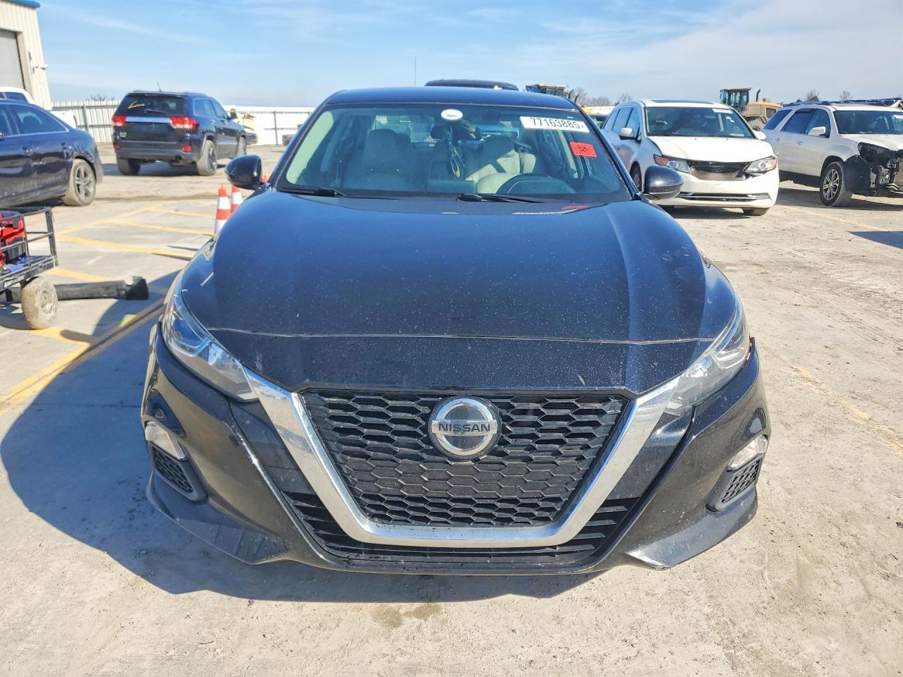 2020 Nissan Altima S - Фото 5